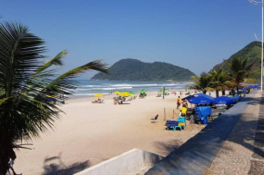 Guarujá praia do Tombo-Astúrias a 200m da areia